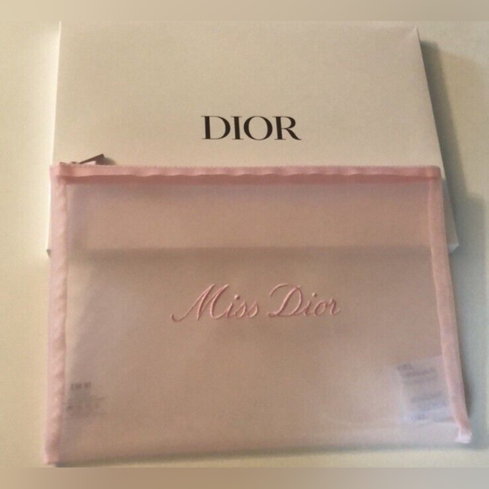 NEW Dior Miss Dior pouch/ cosmetic bag/ wallet/ wallet/ Toiletry bag